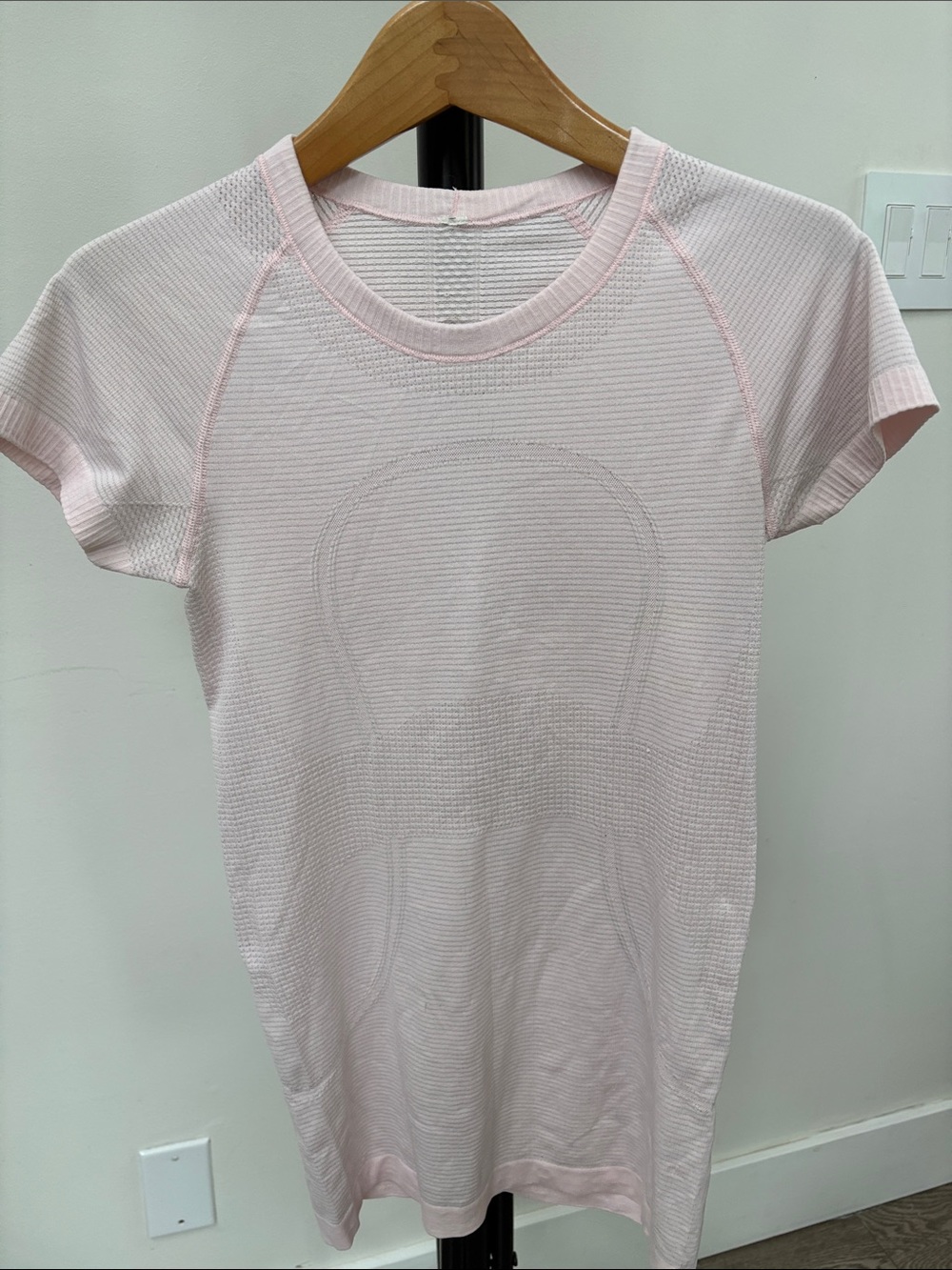 lululemon athletica Light Pink Seamless Short Sleeve Tee